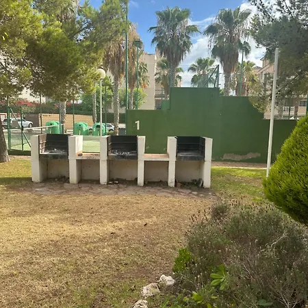 Apartment Con Jardin En Playa Cabo Roig Tiene Wifi